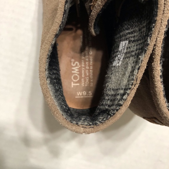 Toms Desert Taupe Kala Suede Lace Up Wedge Booties - Picture 6 of 10